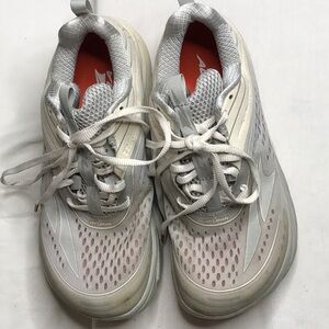 Altra Torin Men's White Athletic Shoes Wide Toe Box Size 7